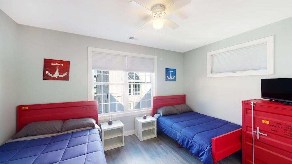 Beach House Steps Away From The Boardwalk And Beach With Ocean Views In Seaside Heights! Экстерьер фото
