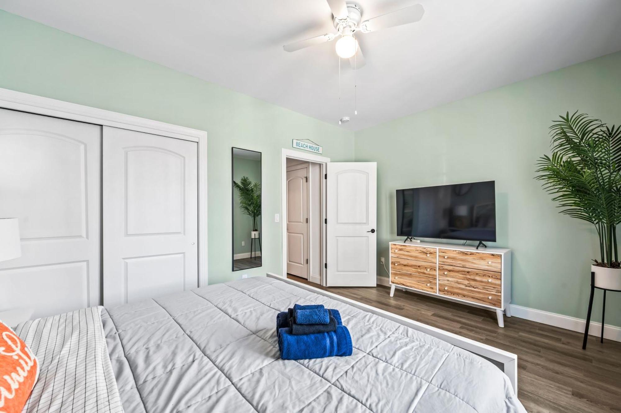 Beach House Steps Away From The Boardwalk And Beach With Ocean Views In Seaside Heights! Экстерьер фото
